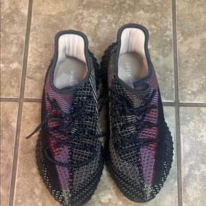Adidas Sneakers - Black and Red, Yeezy, Boost 350
